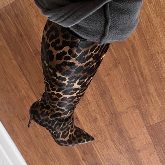 Christian Louboutin kate leopard calf hair boot - Picture 5 of 5